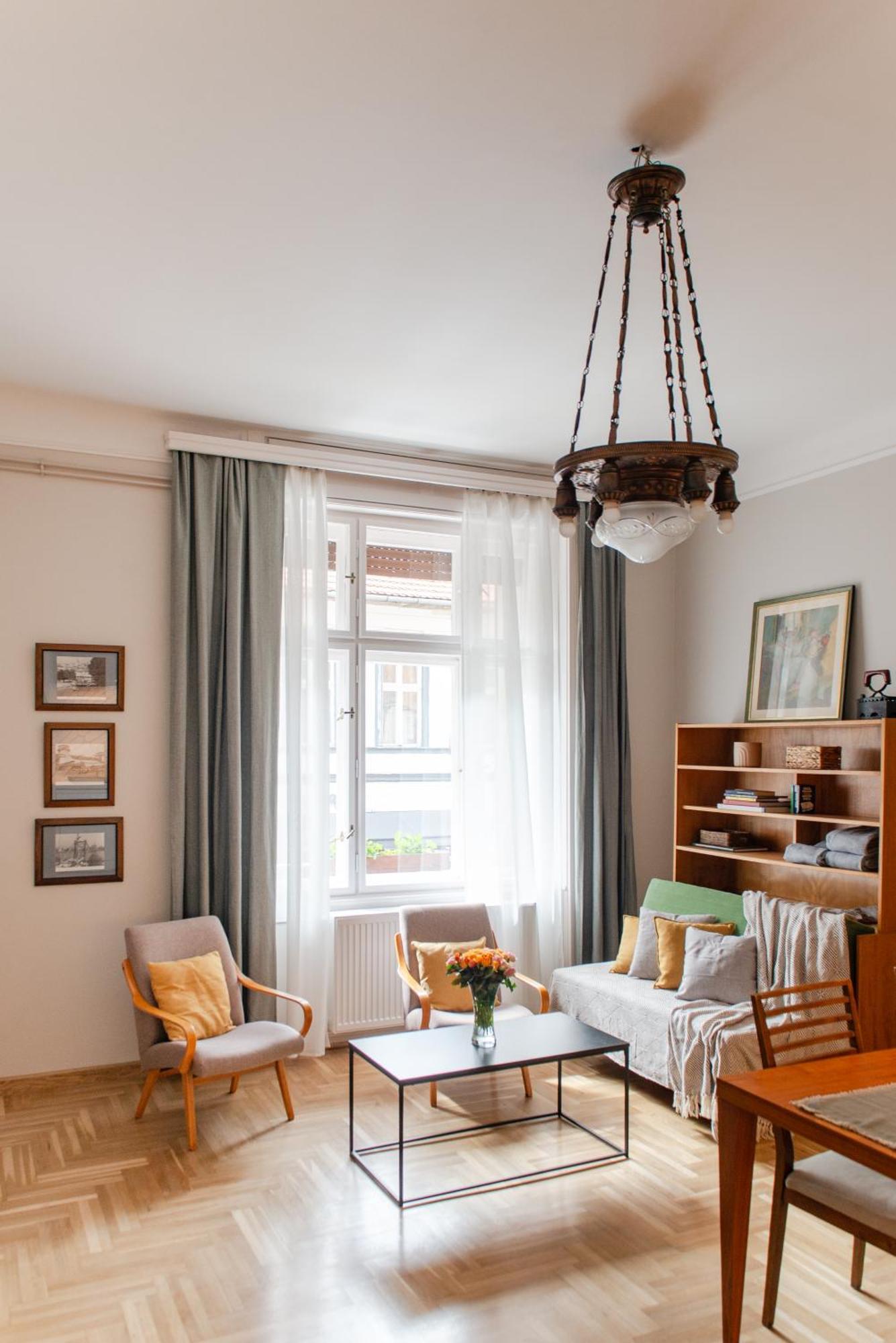 Spacious Family Along River Side, In The Heart Of Buda Apartament