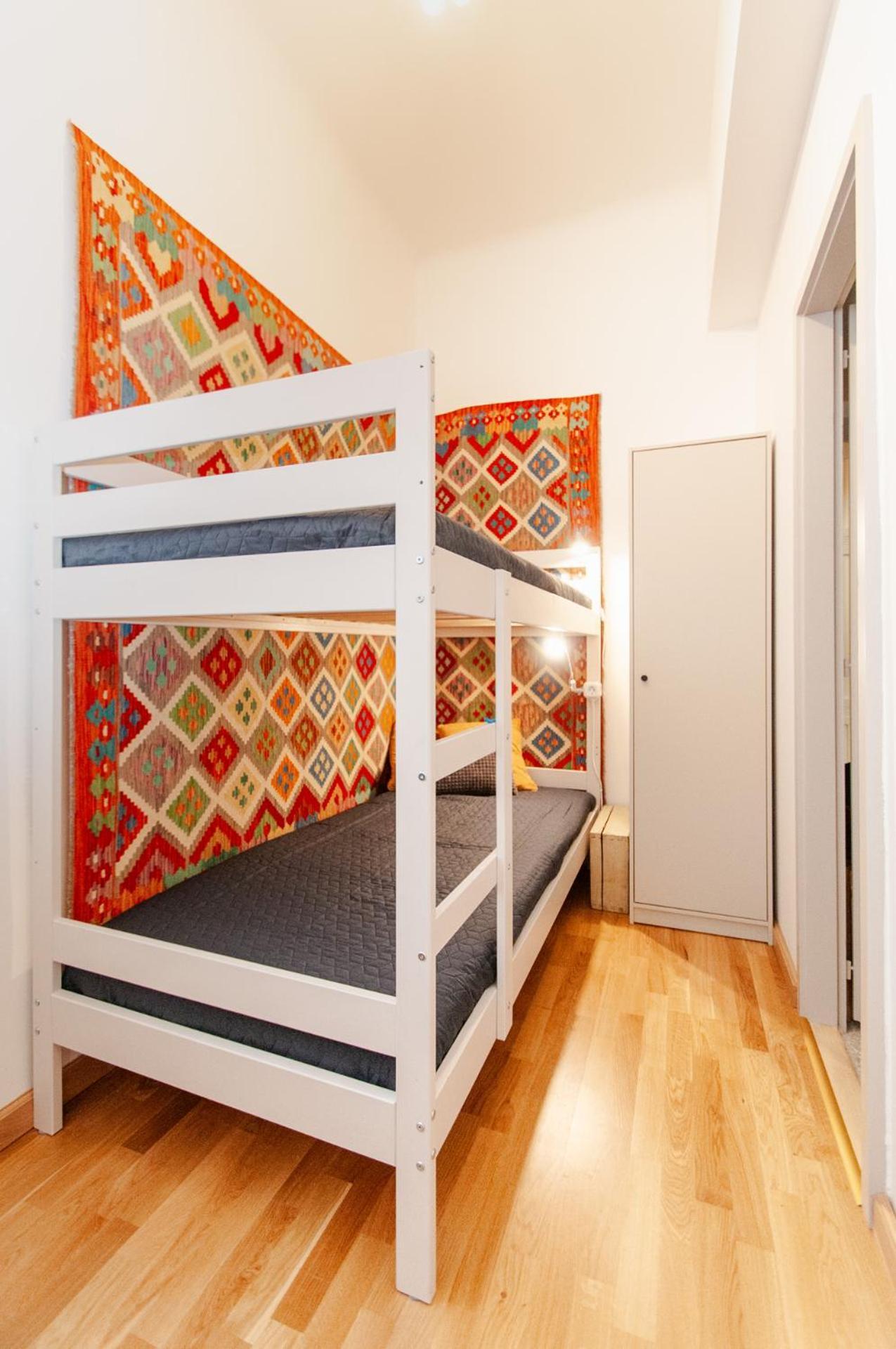Spacious Family Along River Side, In The Heart Of Buda Apartament *